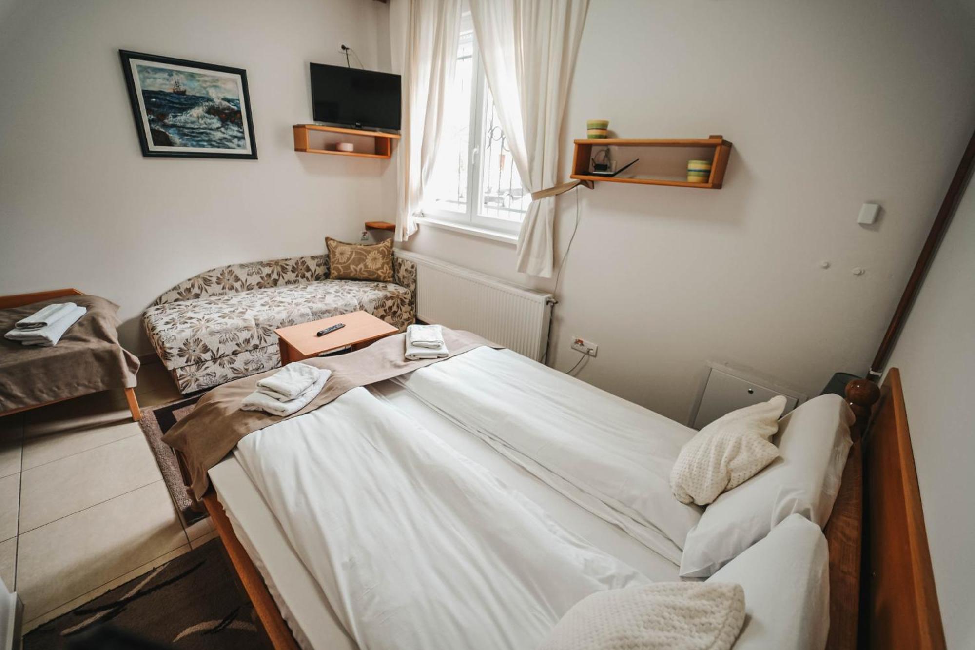 B&B Passage Σρέμσκα Μιτρόβιτσα Εξωτερικό φωτογραφία