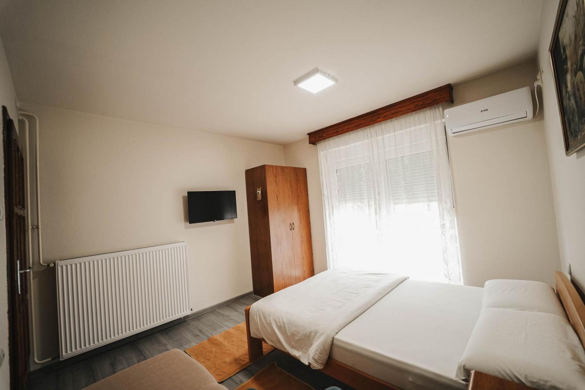 B&B Passage Σρέμσκα Μιτρόβιτσα Εξωτερικό φωτογραφία